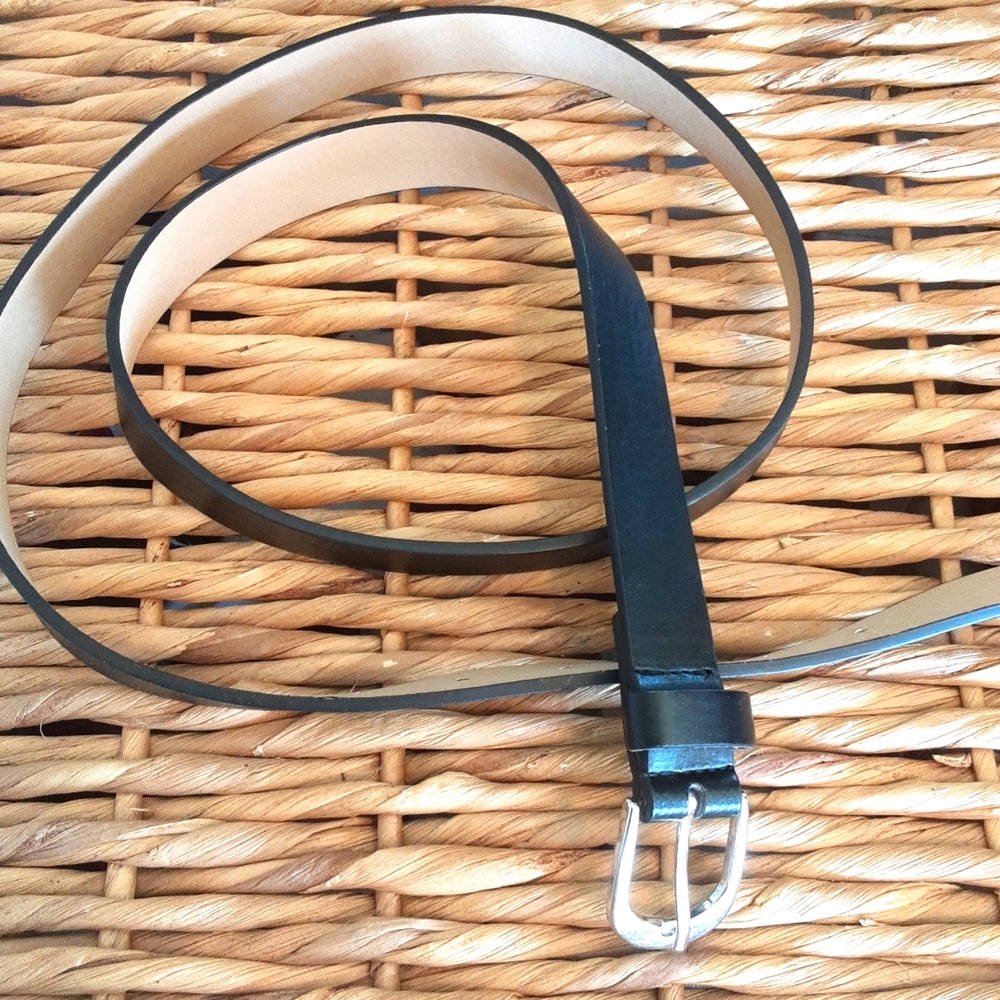 Black withsilver buckle belt